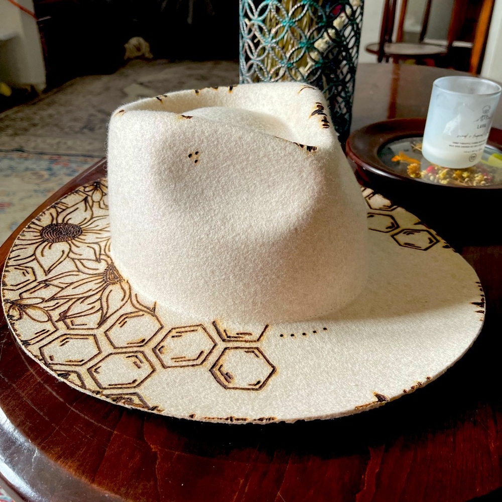 Custom Burned Gigi Pip Hat! Size 61